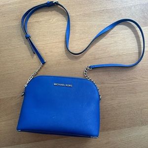Michael Kors Jet Set Small Dome Crossbody